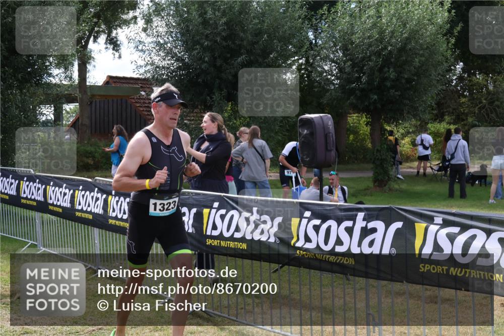 31.08.2025 - Elbe Triathlon Hamburg Luisa Fischer http://msf.ph/oto/8670200 31.08.2025 11:39:20 Laufen 1323, 97 meine-sportfotos.de