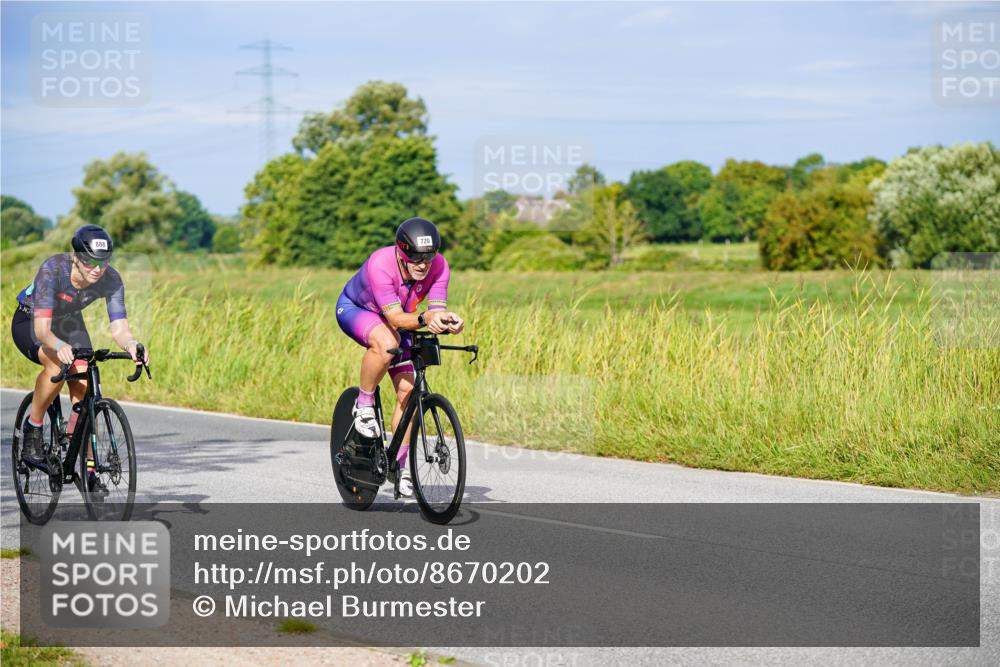 31.08.2025 - Elbe Triathlon Hamburg Michael Burmester http://msf.ph/oto/8670202 31.08.2025 09:58:48 Radfahren 388, 719, 720, 737, 841, 888 meine-sportfotos.de