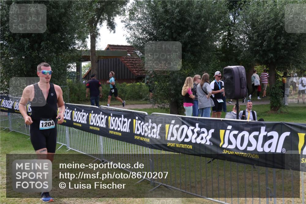 31.08.2025 - Elbe Triathlon Hamburg Luisa Fischer http://msf.ph/oto/8670207 31.08.2025 11:39:41 Laufen 1204 meine-sportfotos.de