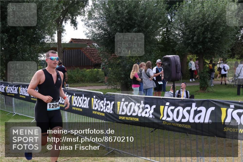 31.08.2025 - Elbe Triathlon Hamburg Luisa Fischer http://msf.ph/oto/8670210 31.08.2025 11:39:41 Laufen 1204 meine-sportfotos.de