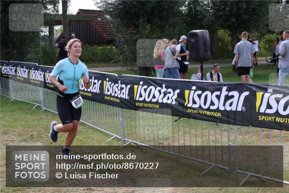 31.08.2025 - Elbe Triathlon Hamburg Luisa Fischer http://msf.ph/oto/8670227 31.08.2025 11:39:47 Laufen 850 meine-sportfotos.de