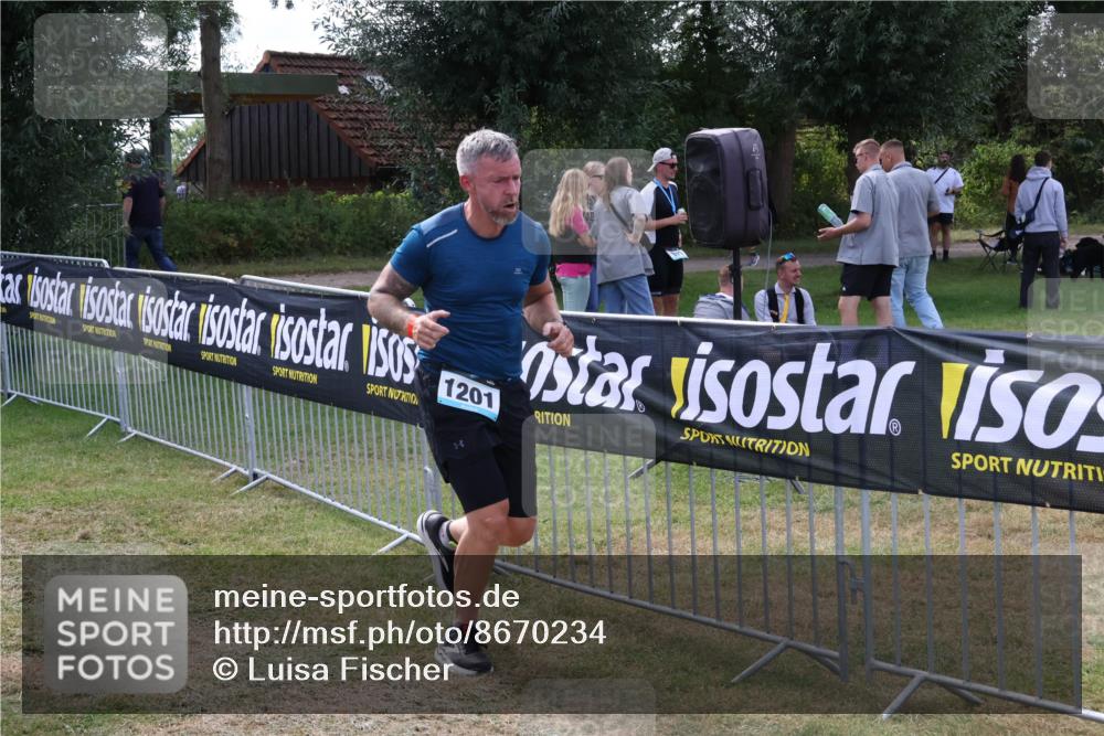 31.08.2025 - Elbe Triathlon Hamburg Luisa Fischer http://msf.ph/oto/8670234 31.08.2025 11:39:50 Laufen 1201 meine-sportfotos.de