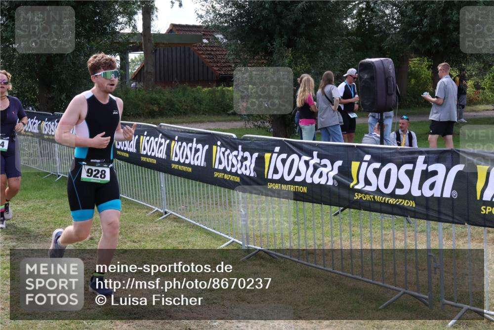 31.08.2025 - Elbe Triathlon Hamburg Luisa Fischer http://msf.ph/oto/8670237 31.08.2025 11:39:55 Laufen 4, 928 meine-sportfotos.de