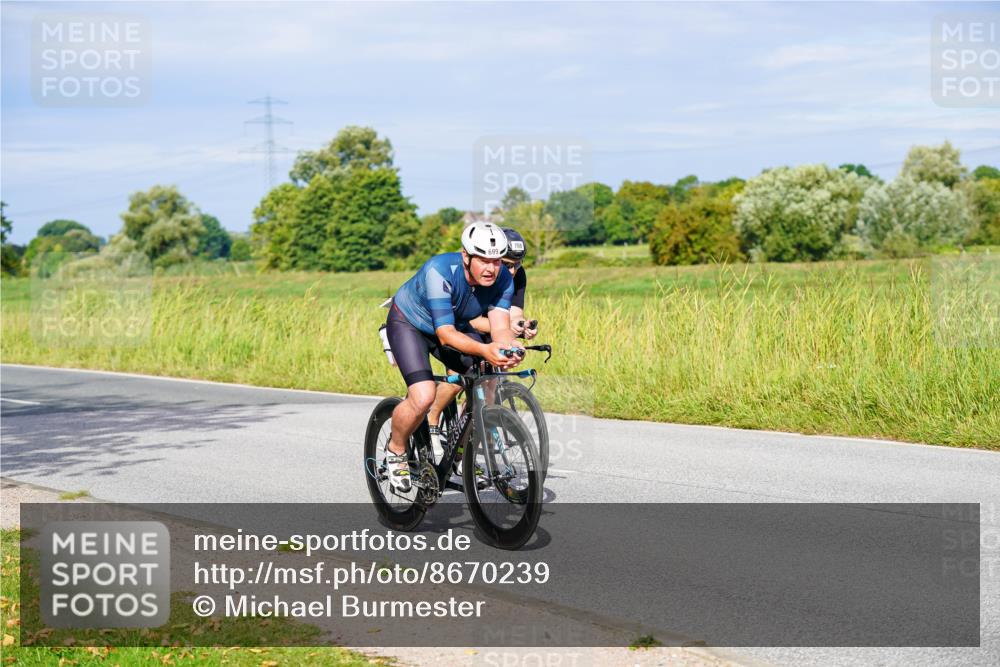 31.08.2025 - Elbe Triathlon Hamburg Michael Burmester http://msf.ph/oto/8670239 31.08.2025 09:58:55 Radfahren 669, 708, 719, 737, 811 meine-sportfotos.de
