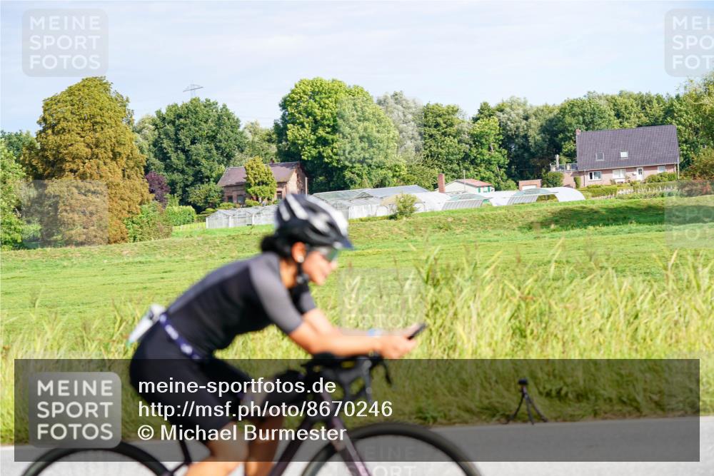 31.08.2025 - Elbe Triathlon Hamburg Michael Burmester http://msf.ph/oto/8670246 31.08.2025 09:59:02 Radfahren 664, 700, 811 meine-sportfotos.de
