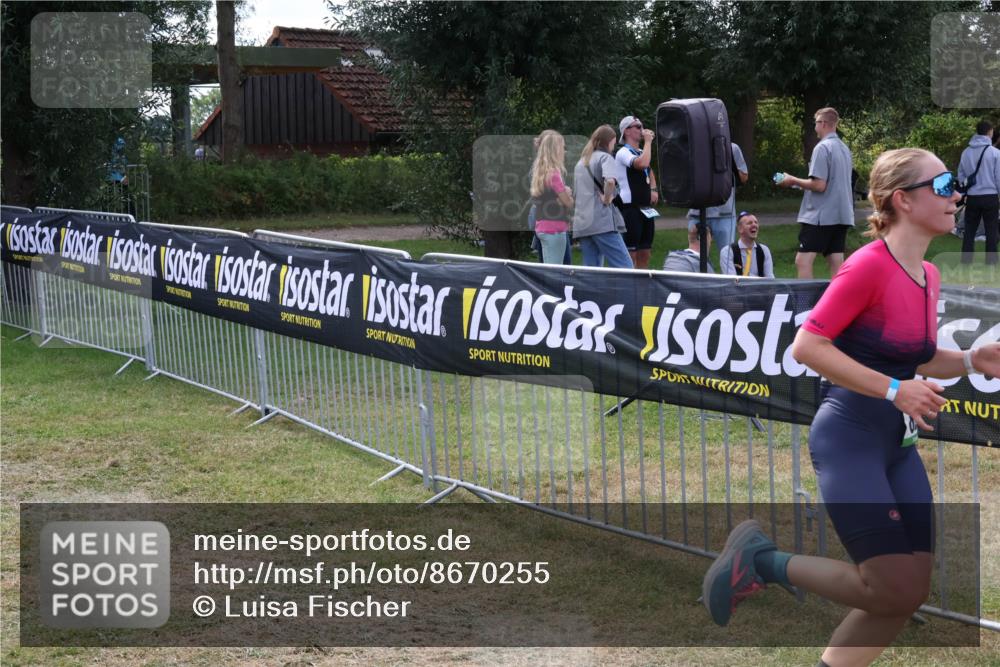 31.08.2025 - Elbe Triathlon Hamburg Luisa Fischer http://msf.ph/oto/8670255 31.08.2025 11:39:59 Laufen  meine-sportfotos.de