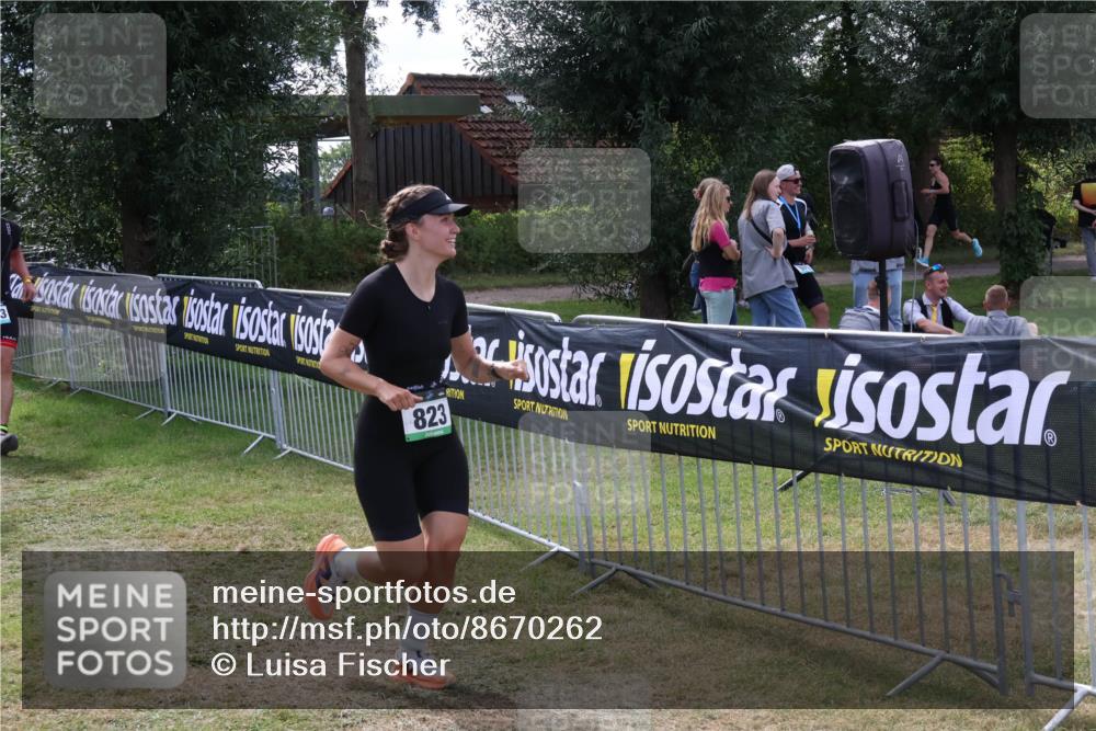 31.08.2025 - Elbe Triathlon Hamburg Luisa Fischer http://msf.ph/oto/8670262 31.08.2025 11:40:16 Laufen 823 meine-sportfotos.de