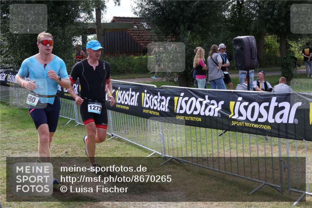 31.08.2025 - Elbe Triathlon Hamburg Luisa Fischer http://msf.ph/oto/8670265 31.08.2025 11:40:18 Laufen 660, 1273 meine-sportfotos.de