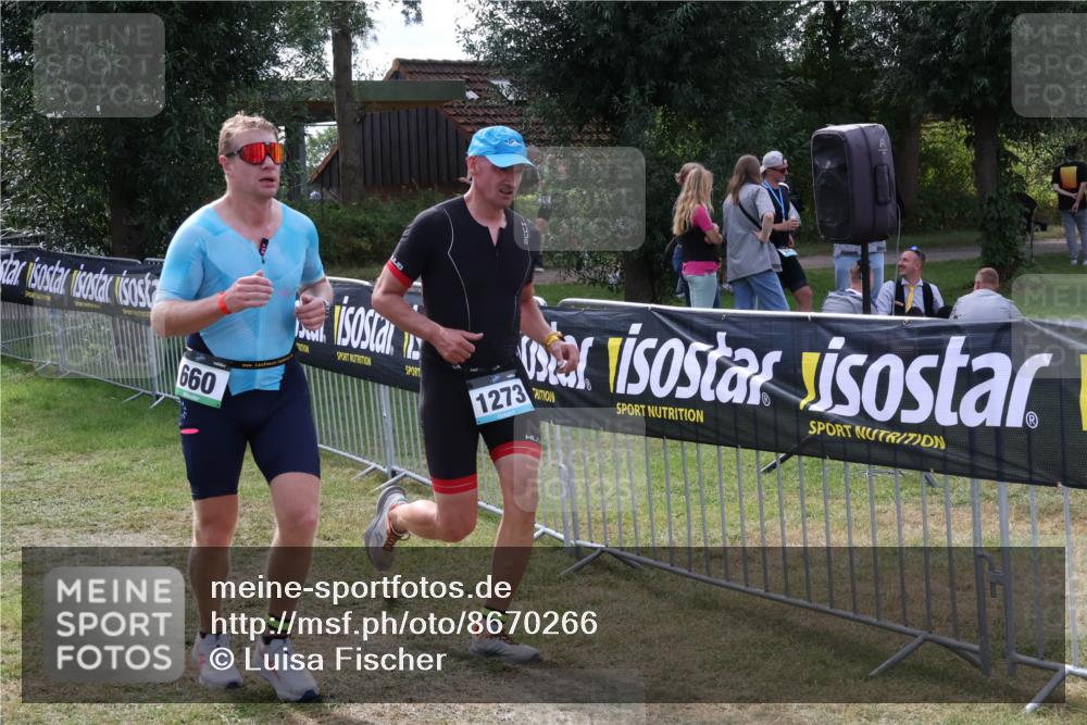 31.08.2025 - Elbe Triathlon Hamburg Luisa Fischer http://msf.ph/oto/8670266 31.08.2025 11:40:18 Laufen 660, 1273 meine-sportfotos.de