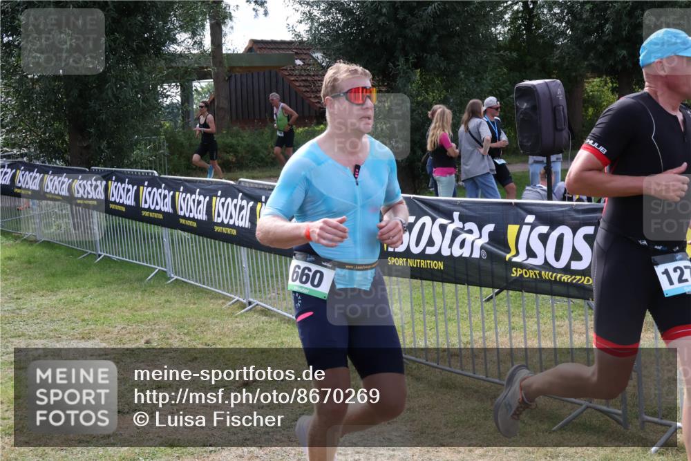 31.08.2025 - Elbe Triathlon Hamburg Luisa Fischer http://msf.ph/oto/8670269 31.08.2025 11:40:19 Laufen 660, 127 meine-sportfotos.de