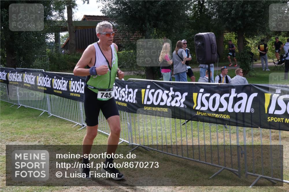 31.08.2025 - Elbe Triathlon Hamburg Luisa Fischer http://msf.ph/oto/8670273 31.08.2025 11:40:28 Laufen 745 meine-sportfotos.de