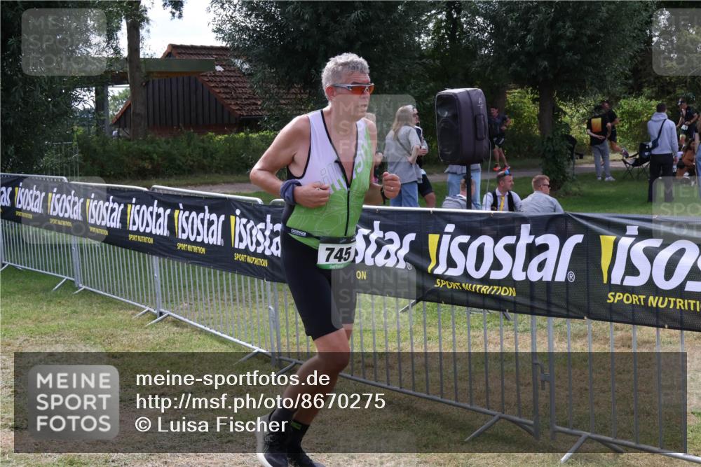 31.08.2025 - Elbe Triathlon Hamburg Luisa Fischer http://msf.ph/oto/8670275 31.08.2025 11:40:28 Laufen 745 meine-sportfotos.de