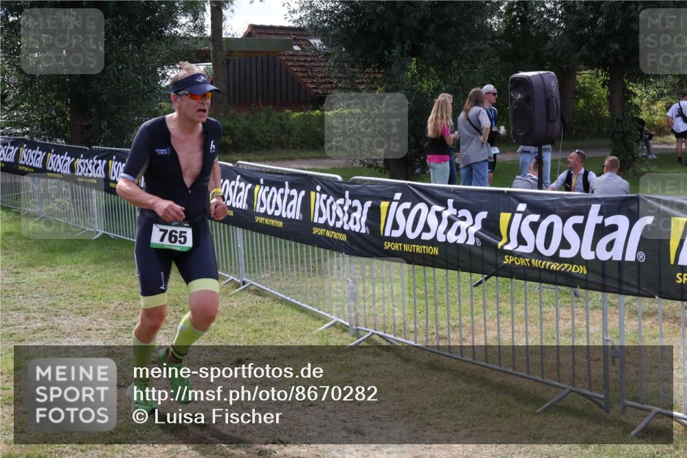 31.08.2025 - Elbe Triathlon Hamburg Luisa Fischer http://msf.ph/oto/8670282 31.08.2025 11:40:41 Laufen 765 meine-sportfotos.de
