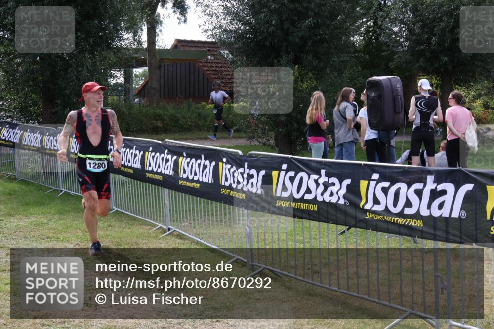 31.08.2025 - Elbe Triathlon Hamburg Luisa Fischer http://msf.ph/oto/8670292 31.08.2025 11:40:57 Laufen 1280 meine-sportfotos.de
