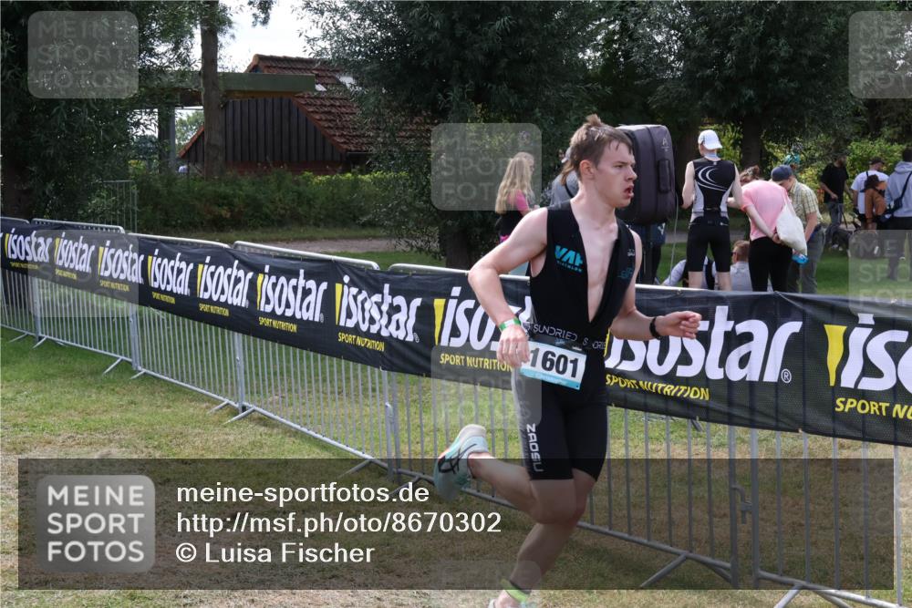 31.08.2025 - Elbe Triathlon Hamburg Luisa Fischer http://msf.ph/oto/8670302 31.08.2025 11:41:00 Laufen 1601 meine-sportfotos.de