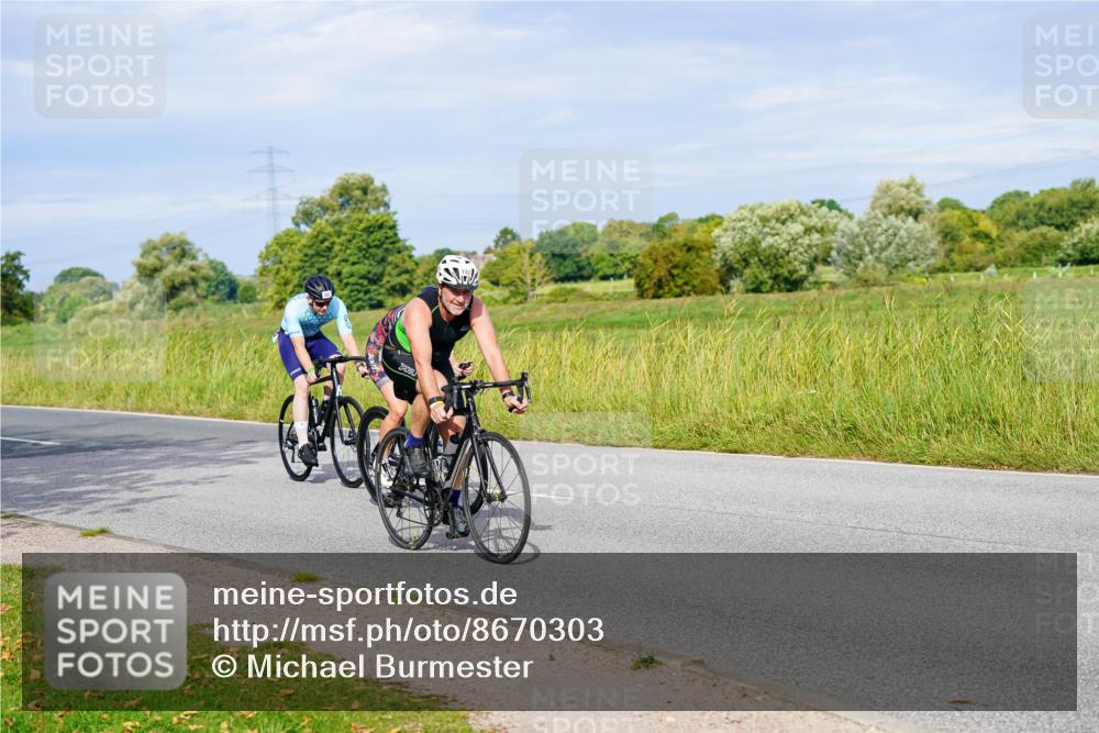 31.08.2025 - Elbe Triathlon Hamburg Michael Burmester http://msf.ph/oto/8670303 31.08.2025 09:59:17 Radfahren 387, 605, 624, 712, 732, 800, 835, 845 meine-sportfotos.de