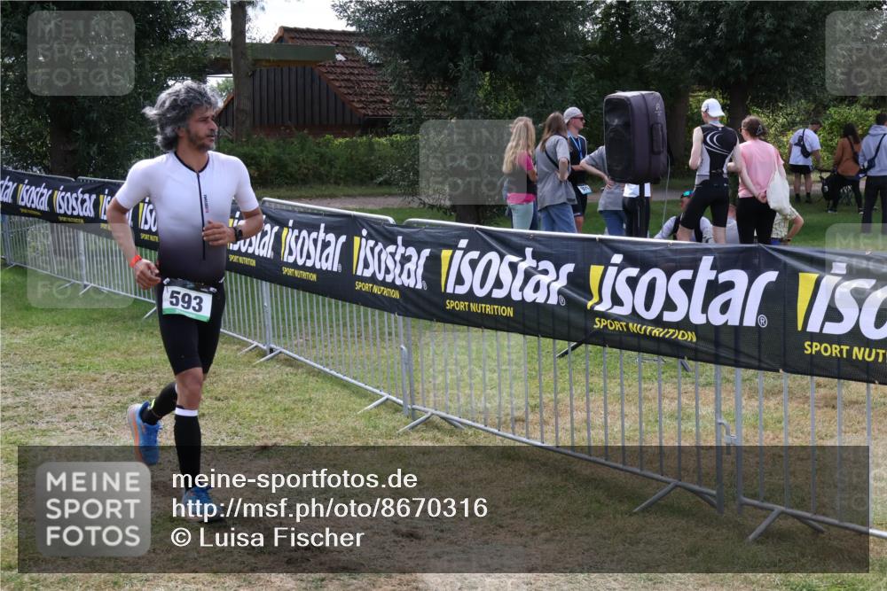 31.08.2025 - Elbe Triathlon Hamburg Luisa Fischer http://msf.ph/oto/8670316 31.08.2025 11:41:07 Laufen 593 meine-sportfotos.de
