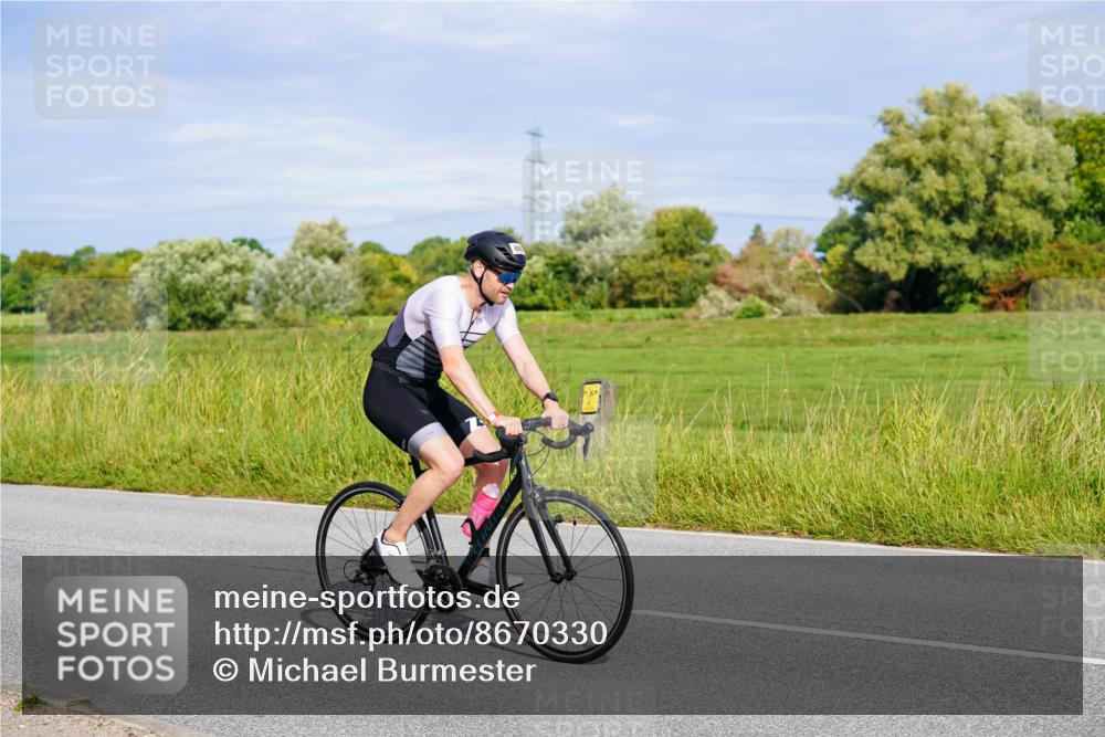 31.08.2025 - Elbe Triathlon Hamburg Michael Burmester http://msf.ph/oto/8670330 31.08.2025 09:59:21 Radfahren 387, 605, 624, 712, 732, 835, 845, 928 meine-sportfotos.de