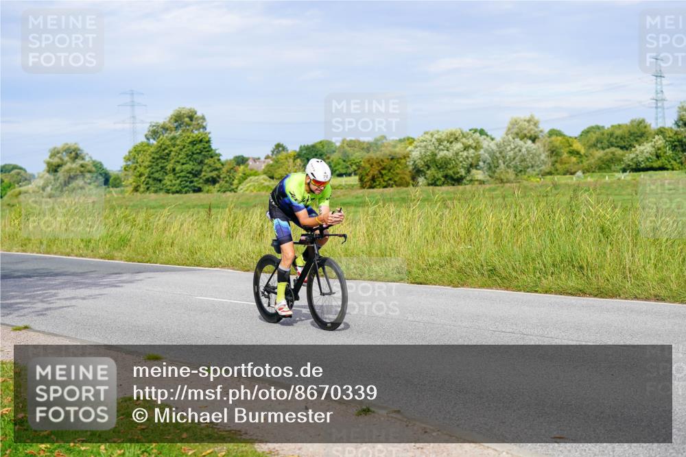 31.08.2025 - Elbe Triathlon Hamburg Michael Burmester http://msf.ph/oto/8670339 31.08.2025 09:59:23 Radfahren 605, 624, 712, 773, 881, 928 meine-sportfotos.de