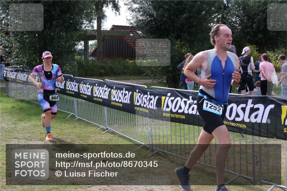 31.08.2025 - Elbe Triathlon Hamburg Luisa Fischer http://msf.ph/oto/8670345 31.08.2025 11:41:27 Laufen 868, 1252 meine-sportfotos.de