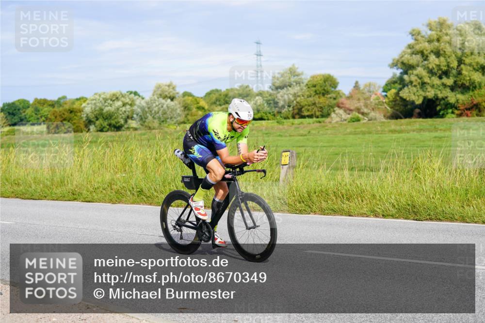 31.08.2025 - Elbe Triathlon Hamburg Michael Burmester http://msf.ph/oto/8670349 31.08.2025 09:59:24 Radfahren 605, 712, 773, 881, 923, 928 meine-sportfotos.de