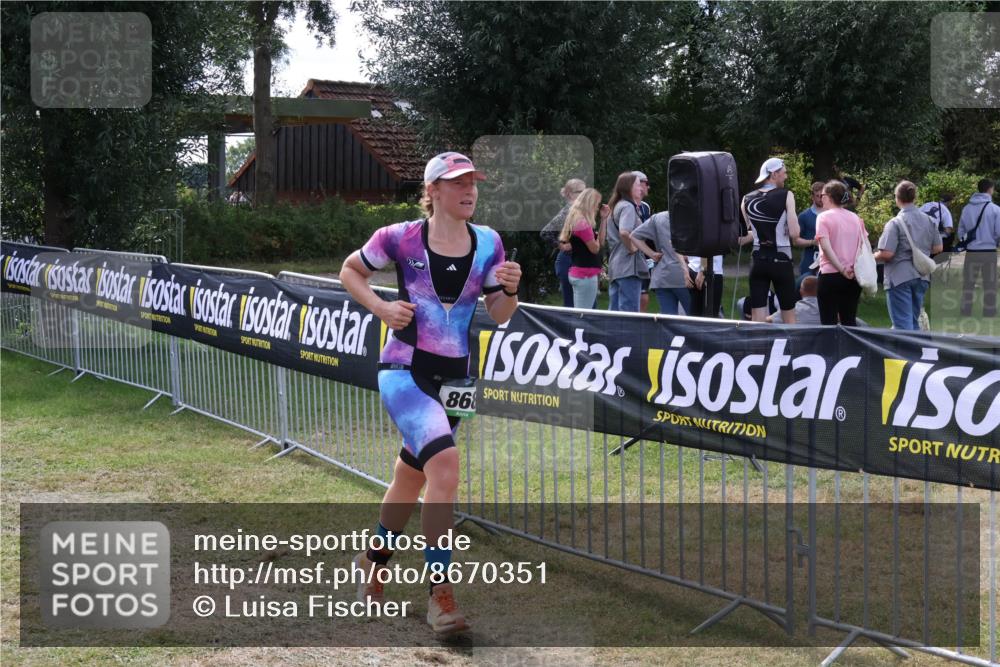 31.08.2025 - Elbe Triathlon Hamburg Luisa Fischer http://msf.ph/oto/8670351 31.08.2025 11:41:28 Laufen 868 meine-sportfotos.de