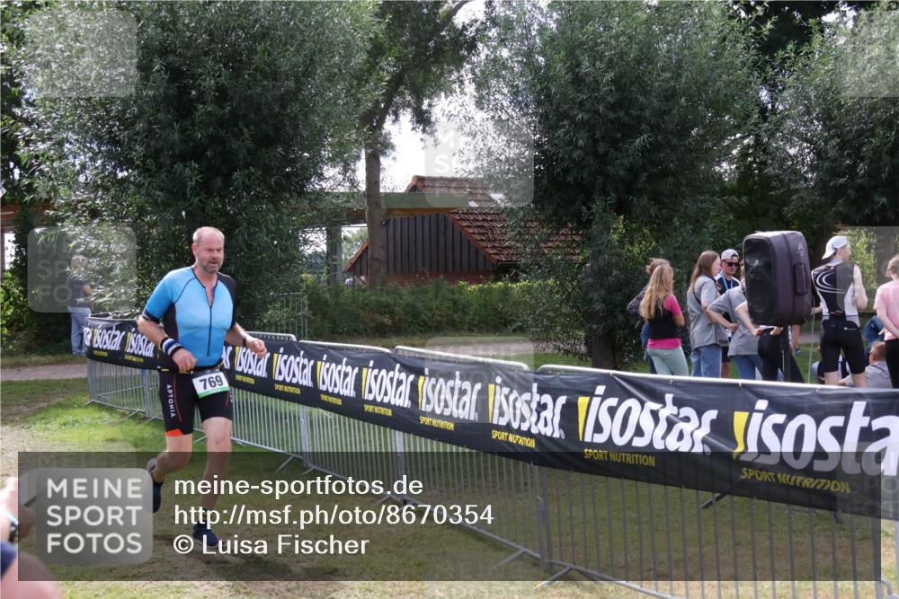 31.08.2025 - Elbe Triathlon Hamburg Luisa Fischer http://msf.ph/oto/8670354 31.08.2025 11:41:39 Laufen 769 meine-sportfotos.de