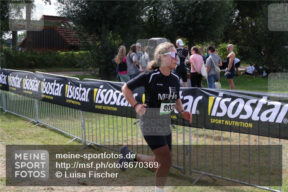 31.08.2025 - Elbe Triathlon Hamburg Luisa Fischer http://msf.ph/oto/8670369 31.08.2025 11:42:04 Laufen 803 meine-sportfotos.de