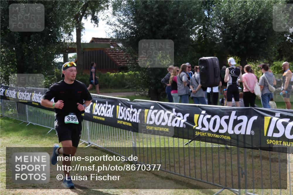 31.08.2025 - Elbe Triathlon Hamburg Luisa Fischer http://msf.ph/oto/8670377 31.08.2025 11:42:06 Laufen 399 meine-sportfotos.de
