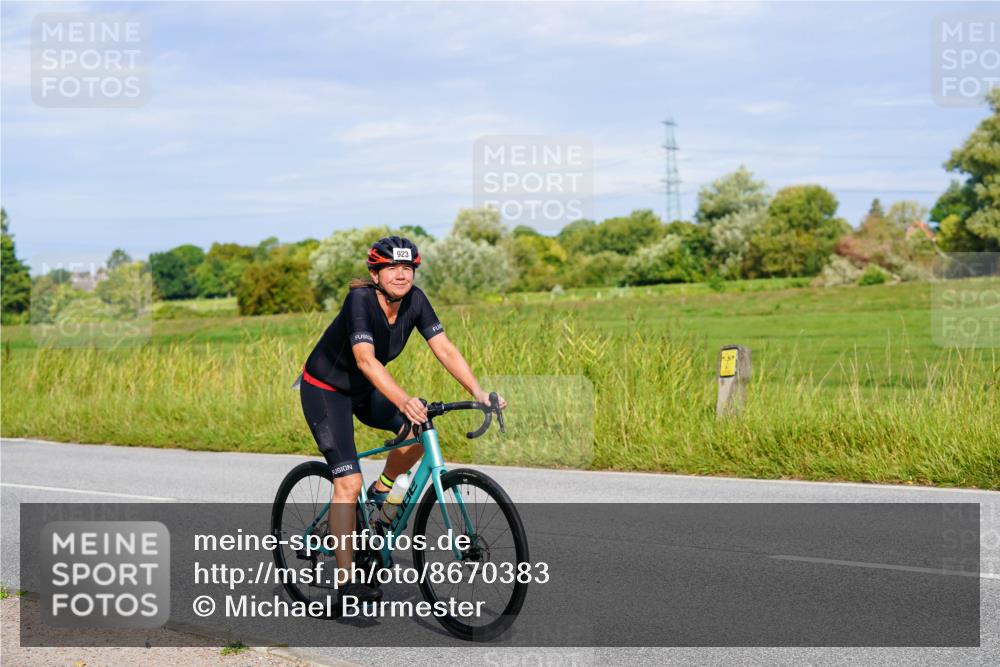 31.08.2025 - Elbe Triathlon Hamburg Michael Burmester http://msf.ph/oto/8670383 31.08.2025 09:59:31 Radfahren 438, 610, 694, 773, 864, 881, 923, 928 meine-sportfotos.de