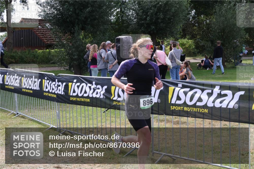 31.08.2025 - Elbe Triathlon Hamburg Luisa Fischer http://msf.ph/oto/8670396 31.08.2025 11:42:44 Laufen 896 meine-sportfotos.de