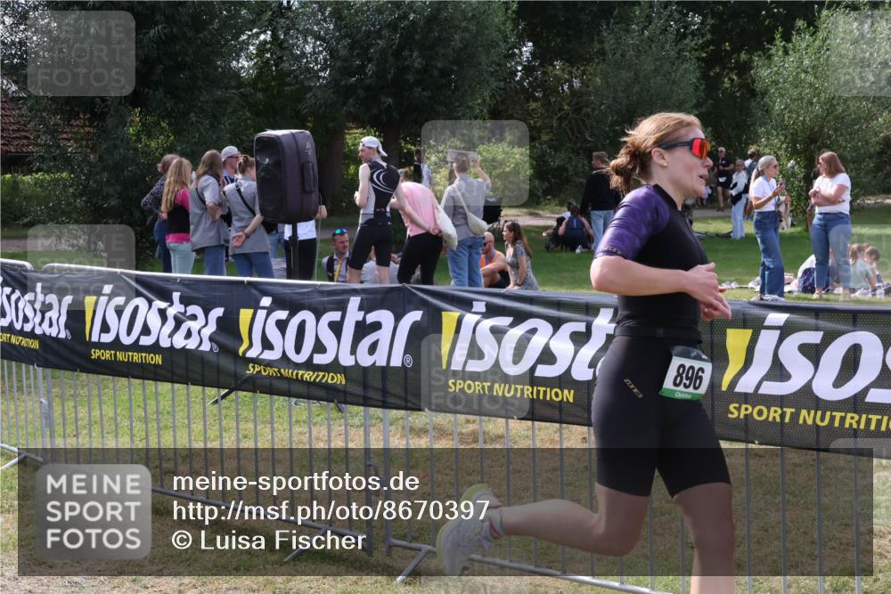 31.08.2025 - Elbe Triathlon Hamburg Luisa Fischer http://msf.ph/oto/8670397 31.08.2025 11:42:44 Laufen 896 meine-sportfotos.de