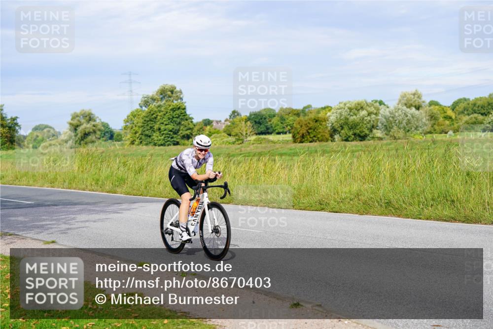 31.08.2025 - Elbe Triathlon Hamburg Michael Burmester http://msf.ph/oto/8670403 31.08.2025 09:59:35 Radfahren 438, 489, 607, 610, 622, 681, 694, 864 meine-sportfotos.de