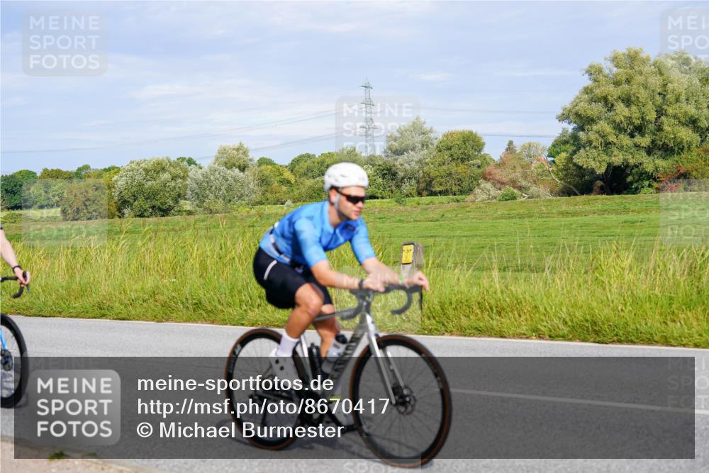 31.08.2025 - Elbe Triathlon Hamburg Michael Burmester http://msf.ph/oto/8670417 31.08.2025 09:59:37 Radfahren 438, 489, 607, 610, 617, 622, 681, 864 meine-sportfotos.de