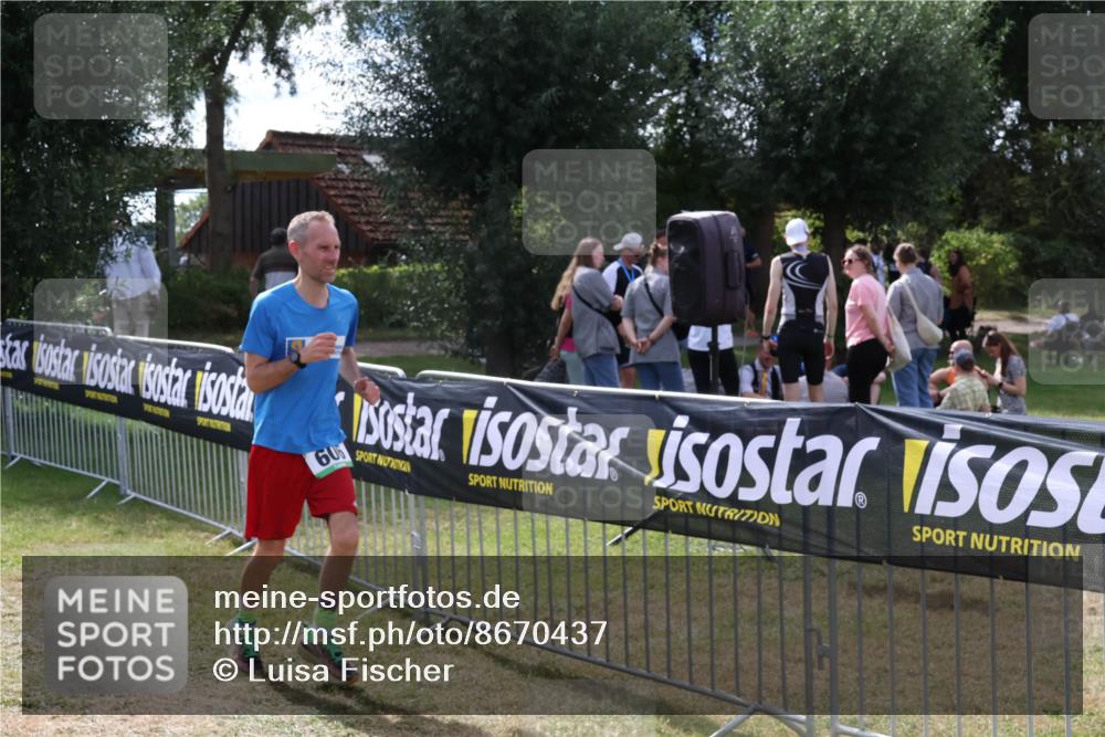31.08.2025 - Elbe Triathlon Hamburg Luisa Fischer http://msf.ph/oto/8670437 31.08.2025 11:43:11 Laufen 606 meine-sportfotos.de