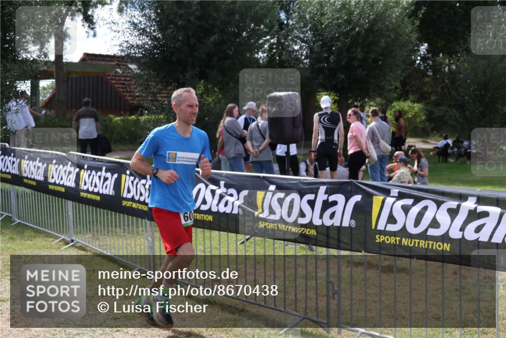 31.08.2025 - Elbe Triathlon Hamburg Luisa Fischer http://msf.ph/oto/8670438 31.08.2025 11:43:11 Laufen 60 meine-sportfotos.de