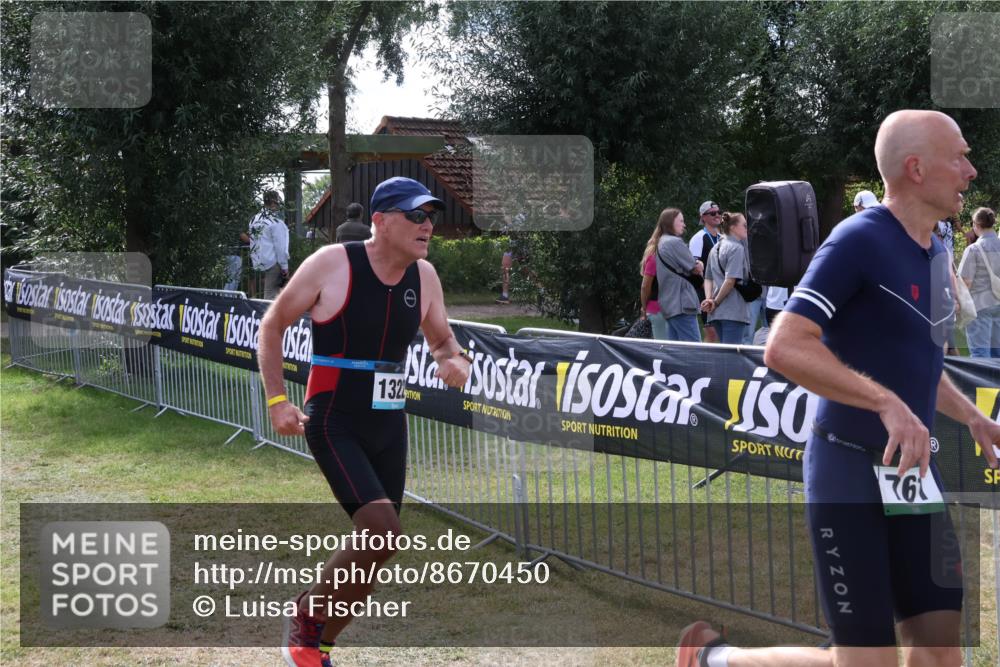 31.08.2025 - Elbe Triathlon Hamburg Luisa Fischer http://msf.ph/oto/8670450 31.08.2025 11:43:22 Laufen 132, 76 meine-sportfotos.de
