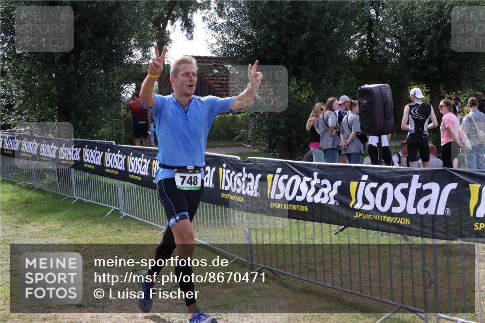 31.08.2025 - Elbe Triathlon Hamburg Luisa Fischer http://msf.ph/oto/8670471 31.08.2025 11:44:01 Laufen 748 meine-sportfotos.de
