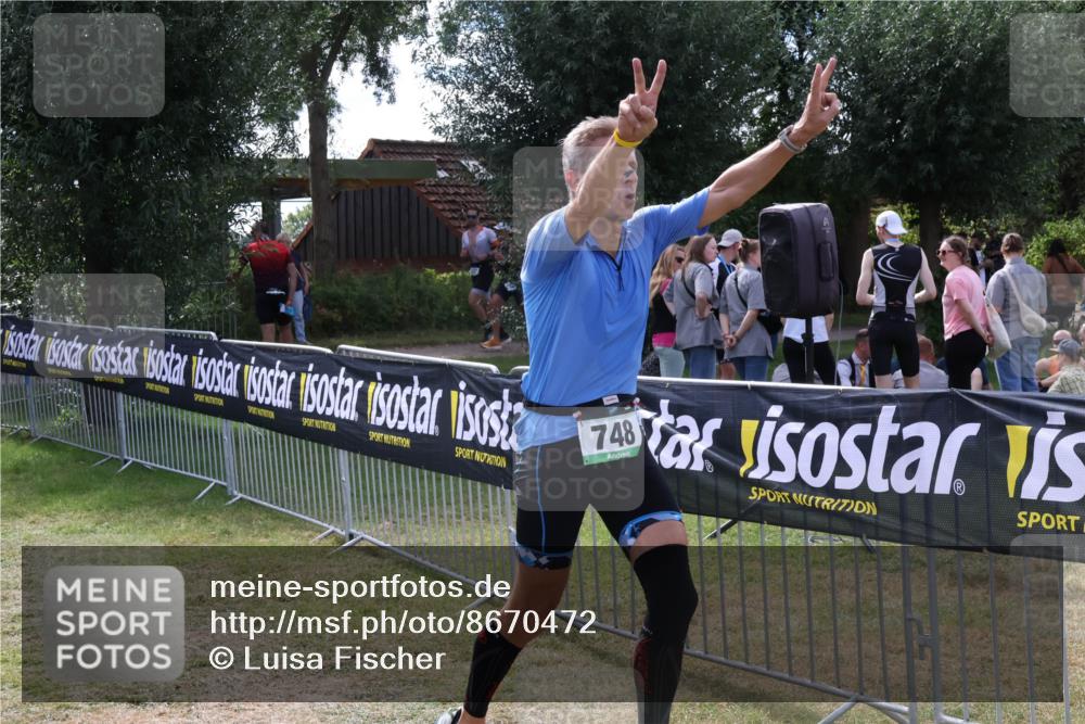 31.08.2025 - Elbe Triathlon Hamburg Luisa Fischer http://msf.ph/oto/8670472 31.08.2025 11:44:01 Laufen 748 meine-sportfotos.de