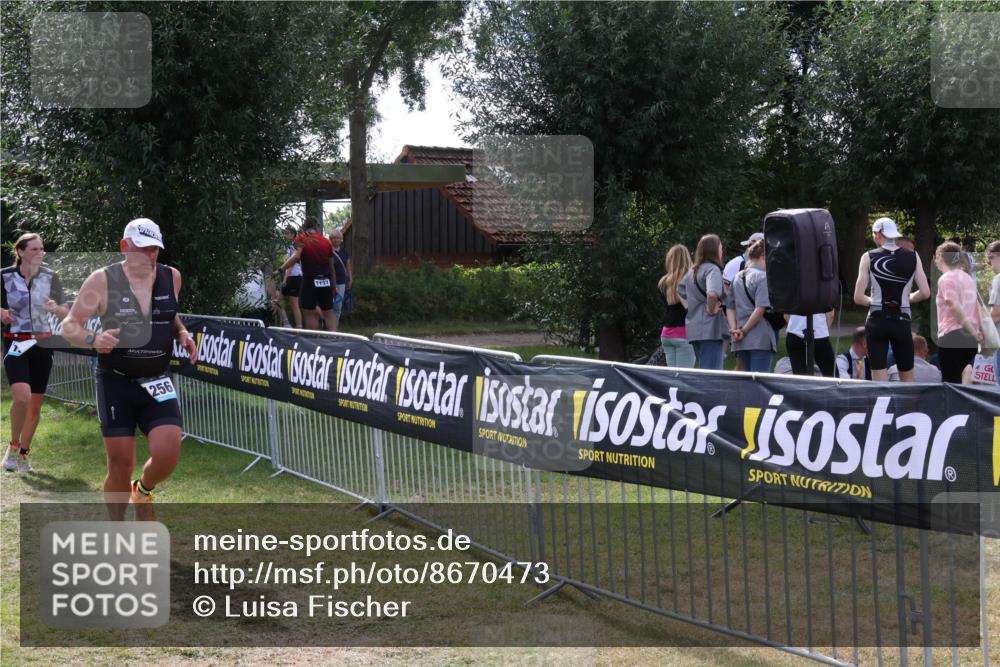 31.08.2025 - Elbe Triathlon Hamburg Luisa Fischer http://msf.ph/oto/8670473 31.08.2025 11:44:07 Laufen 1137, 256 meine-sportfotos.de