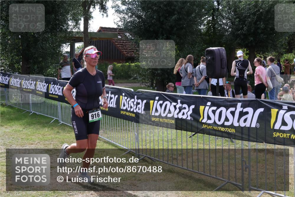 31.08.2025 - Elbe Triathlon Hamburg Luisa Fischer http://msf.ph/oto/8670488 31.08.2025 11:44:13 Laufen 916 meine-sportfotos.de