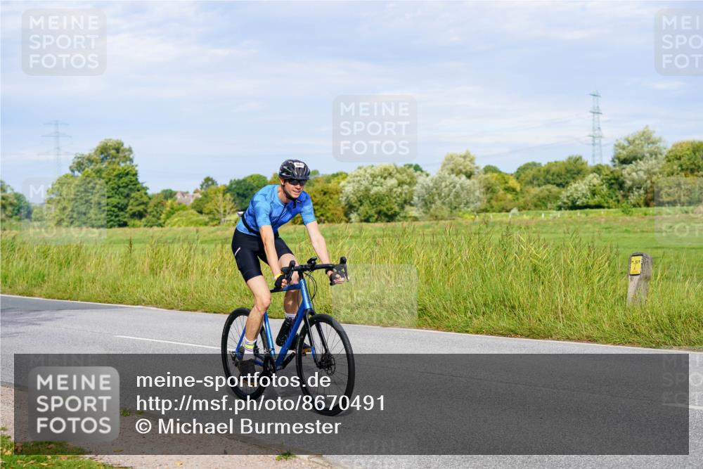 31.08.2025 - Elbe Triathlon Hamburg Michael Burmester http://msf.ph/oto/8670491 31.08.2025 09:59:51 Radfahren 455, 469, 494, 527, 667 meine-sportfotos.de