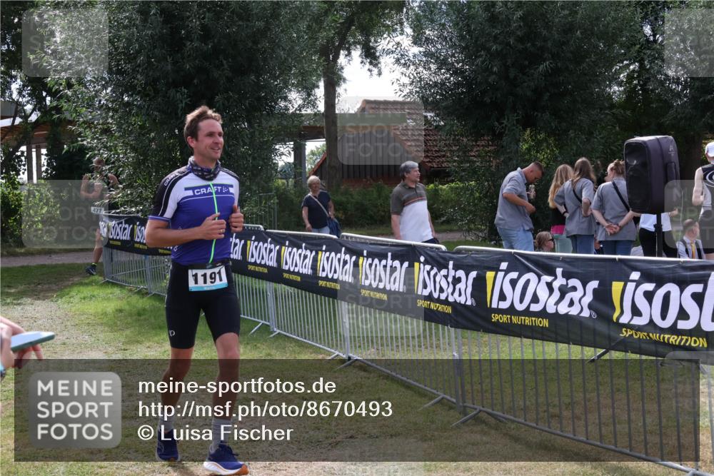 31.08.2025 - Elbe Triathlon Hamburg Luisa Fischer http://msf.ph/oto/8670493 31.08.2025 11:44:20 Laufen 1191 meine-sportfotos.de