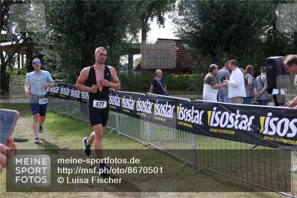 31.08.2025 - Elbe Triathlon Hamburg Luisa Fischer http://msf.ph/oto/8670501 31.08.2025 11:44:24 Laufen 1259, 477 meine-sportfotos.de