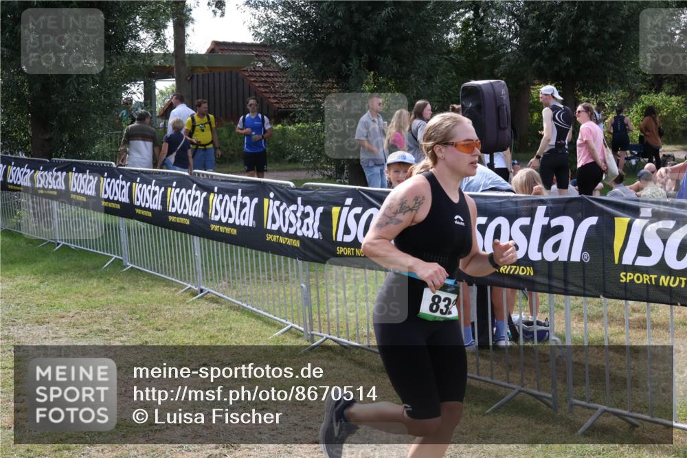 31.08.2025 - Elbe Triathlon Hamburg Luisa Fischer http://msf.ph/oto/8670514 31.08.2025 11:44:37 Laufen 83 meine-sportfotos.de