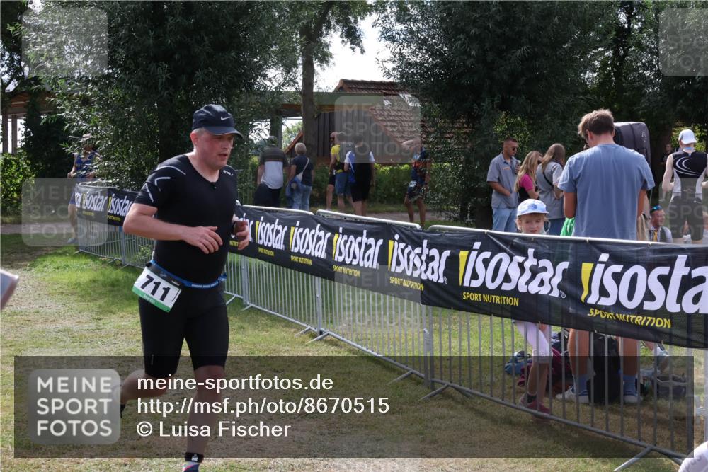 31.08.2025 - Elbe Triathlon Hamburg Luisa Fischer http://msf.ph/oto/8670515 31.08.2025 11:44:56 Laufen 711 meine-sportfotos.de