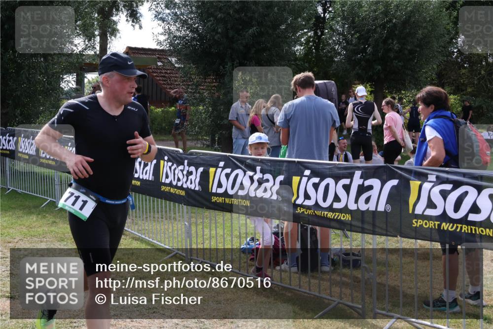 31.08.2025 - Elbe Triathlon Hamburg Luisa Fischer http://msf.ph/oto/8670516 31.08.2025 11:44:56 Laufen 711, 2 meine-sportfotos.de