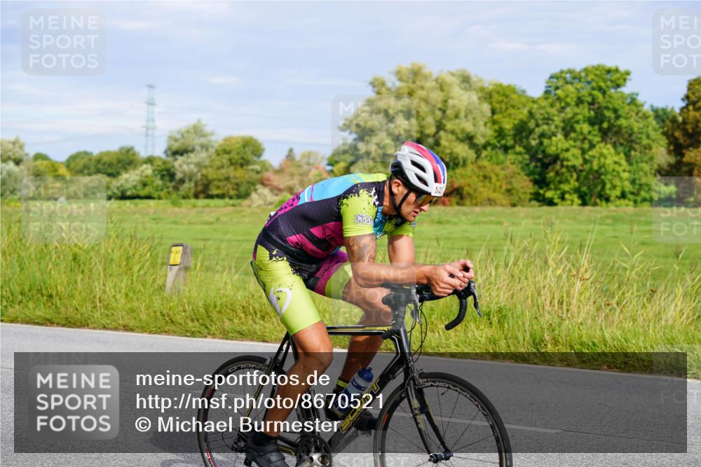 31.08.2025 - Elbe Triathlon Hamburg Michael Burmester http://msf.ph/oto/8670521 31.08.2025 09:59:56 Radfahren 455, 494, 527, 756, 787 meine-sportfotos.de