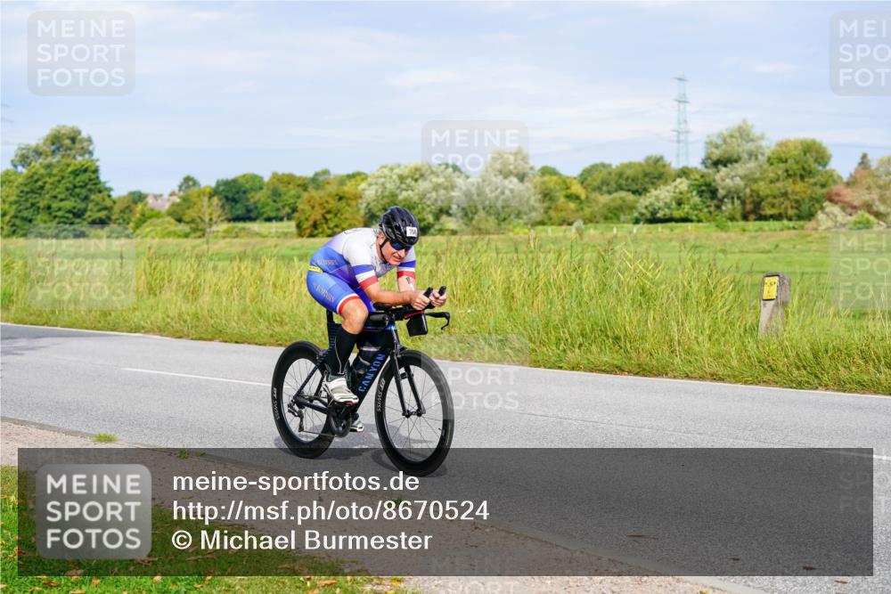 31.08.2025 - Elbe Triathlon Hamburg Michael Burmester http://msf.ph/oto/8670524 31.08.2025 09:59:59 Radfahren 527, 562, 756, 787 meine-sportfotos.de
