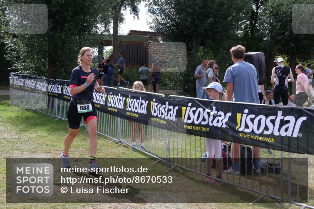 31.08.2025 - Elbe Triathlon Hamburg Luisa Fischer http://msf.ph/oto/8670533 31.08.2025 11:45:11 Laufen 85, 888 meine-sportfotos.de